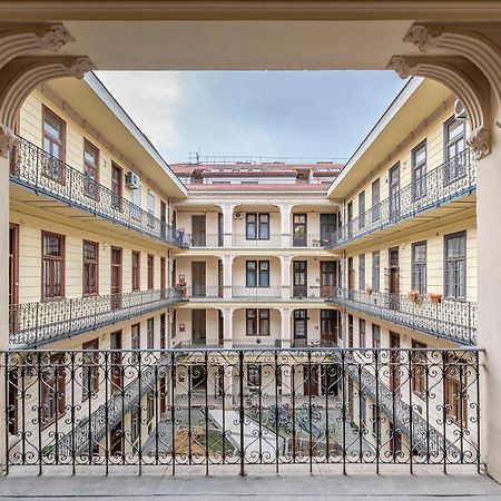 Corvin City Apartment By Nw Budapest Bagian luar foto