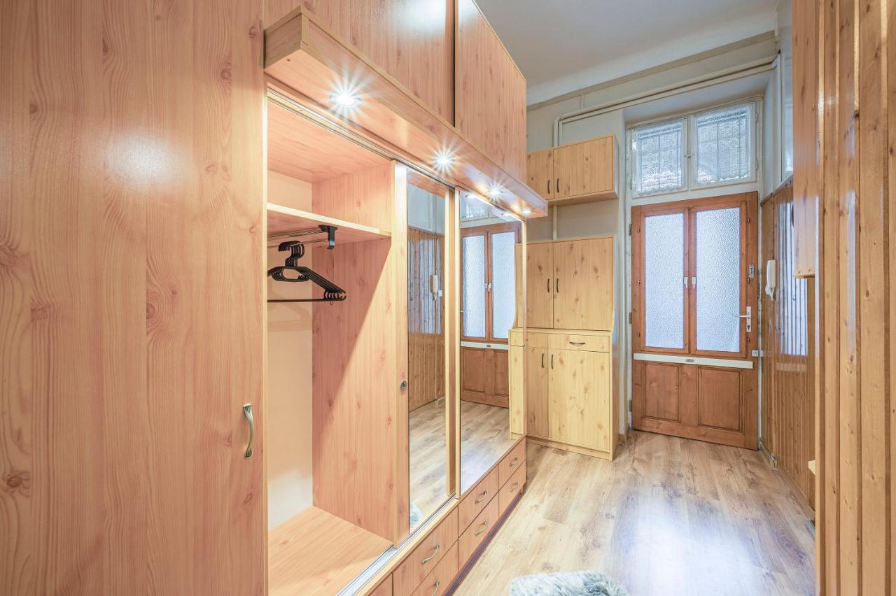 Corvin City Apartment By Nw Budapest Bagian luar foto